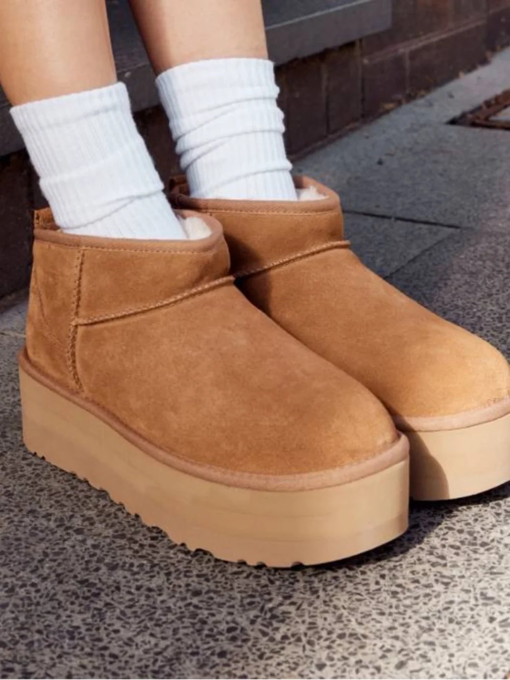 UGG classic ultra mini Tan Suede Platform Boots size 9